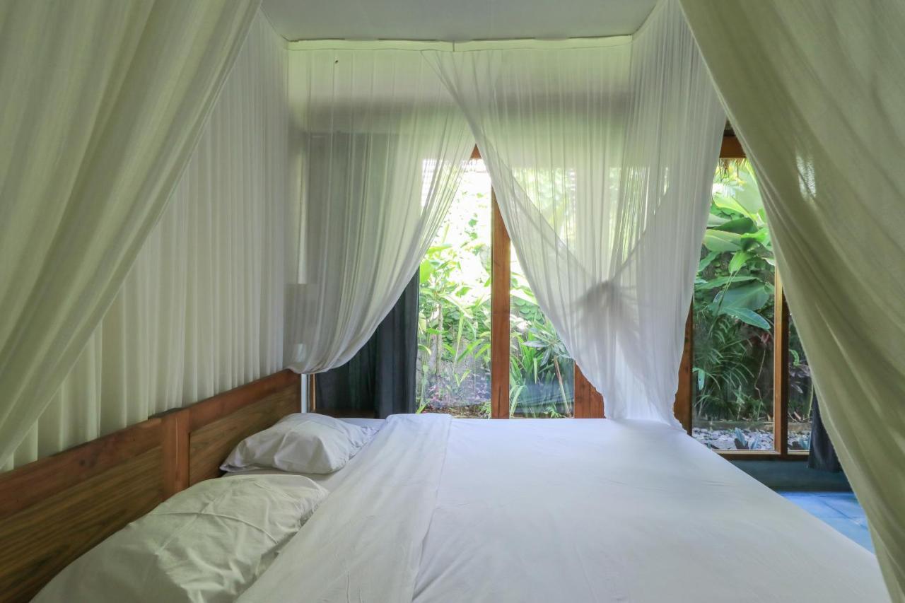 De Dalam Villa Ubud Екстериор снимка